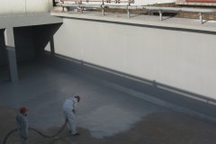 工業(yè)水池聚脲防腐噴涂機現狀